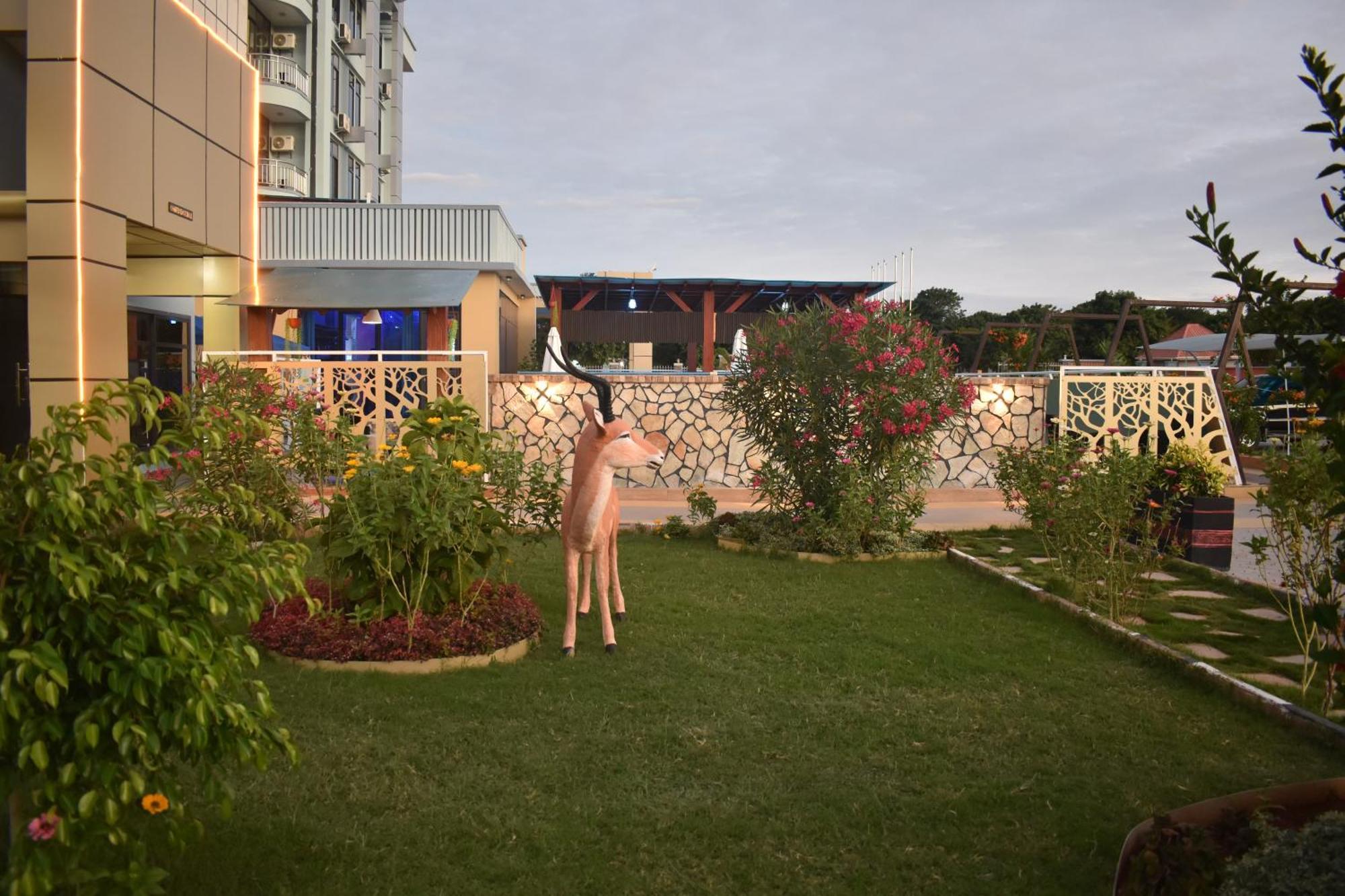 Brand Hotel Dodoma Exteriér fotografie